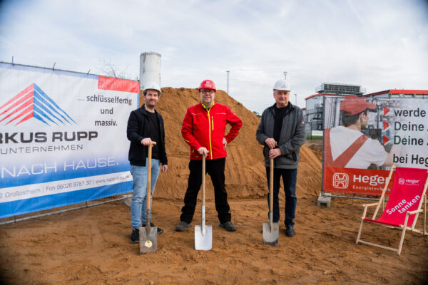 Spatenstich Spatenstich 600x400 - Spatenstich